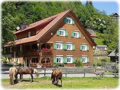Hotel Gasthaus Schaefle Bürserberg エクステリア 写真