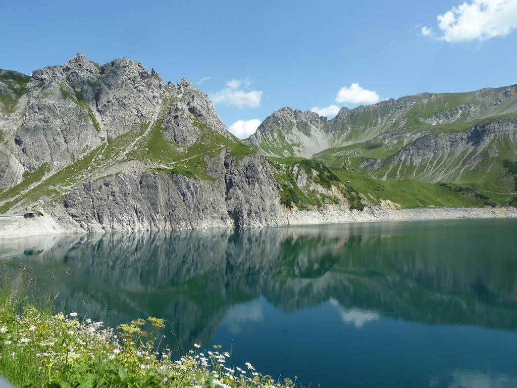 Hotel Gasthaus Schaefle Bürserberg エクステリア 写真