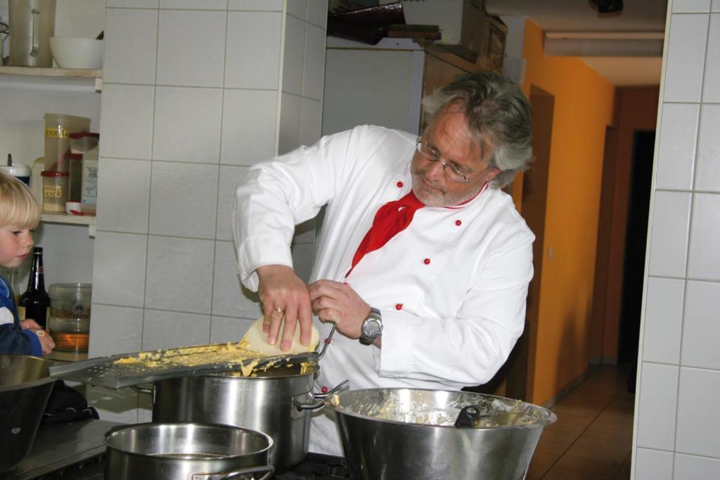 Hotel Gasthaus Schaefle Bürserberg エクステリア 写真